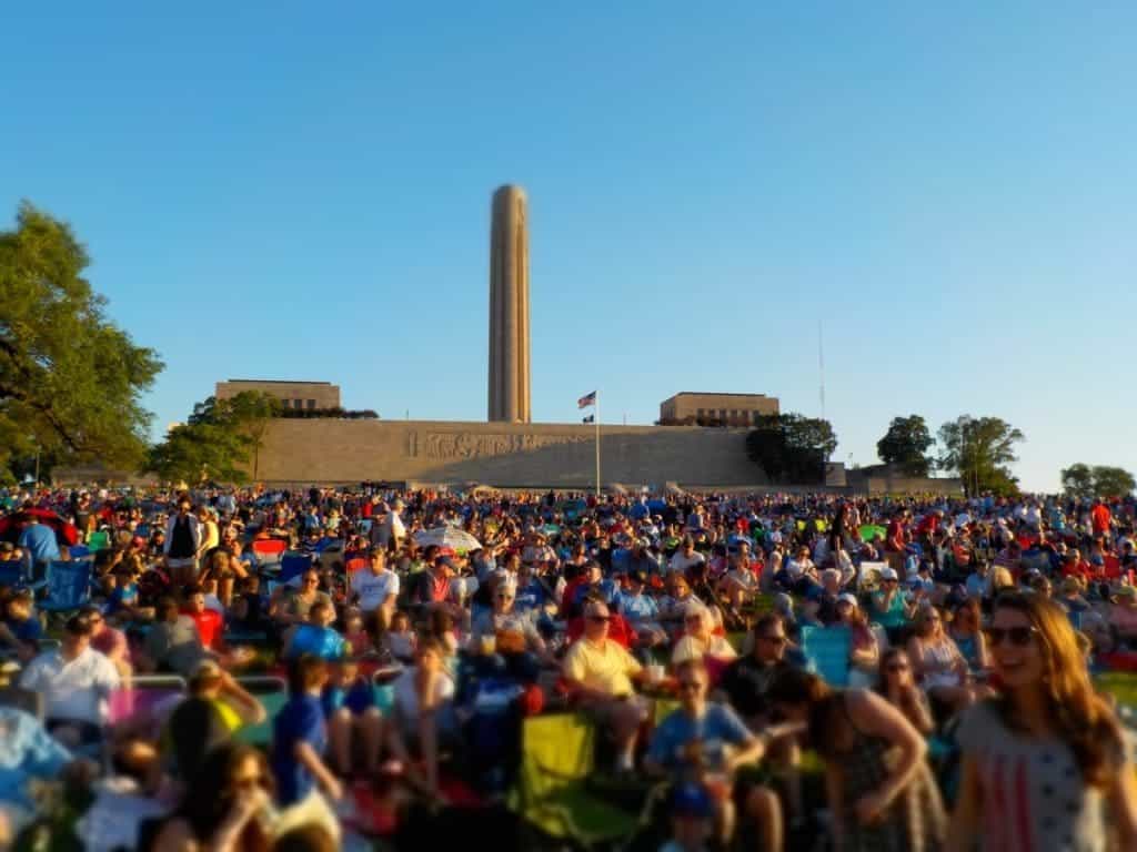Crowd on the lawn in front of Liberty Memorial
