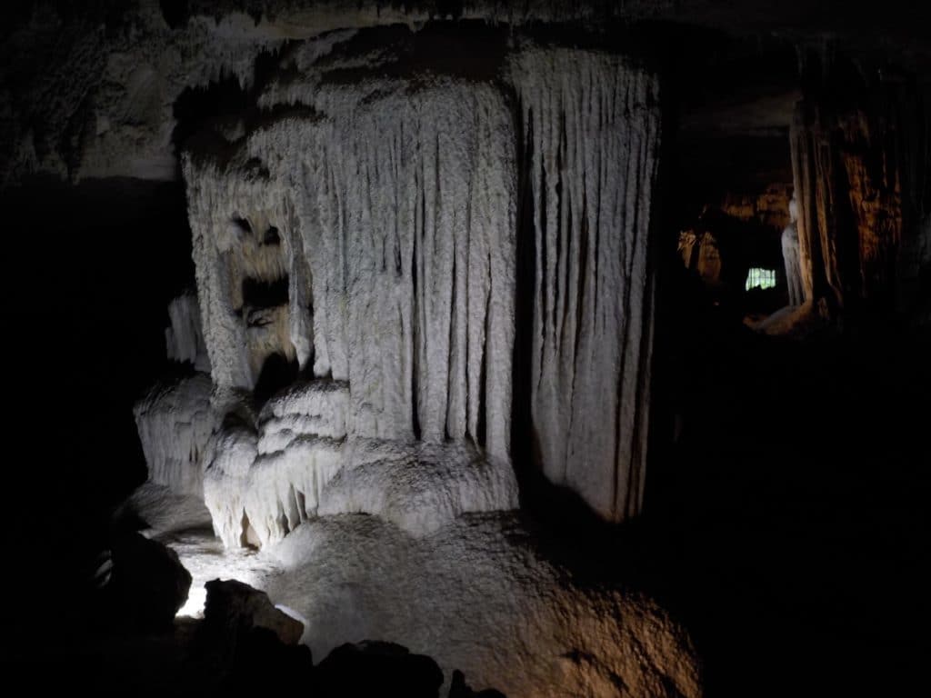 Springfield Missouri attractions - Fantastic Caverns - caves - tourist attractions - spelunking