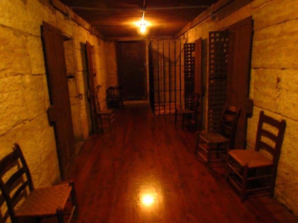 1859 jail - Independence jail - Independence Missouri - Frank James - history - frontier justice