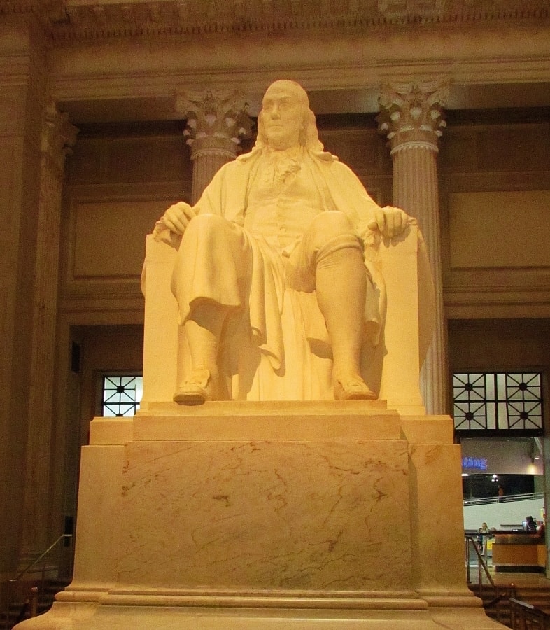 Statue of Ben Franklin.
