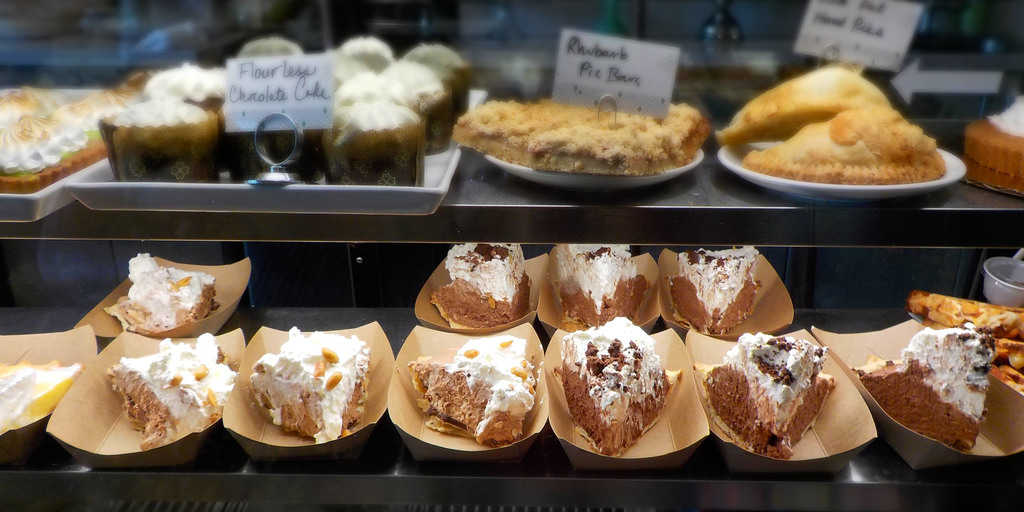 Antoinette-Baking-Company-dessert-Tuls-Oklahoma-pie-cake-cookies-pastries
