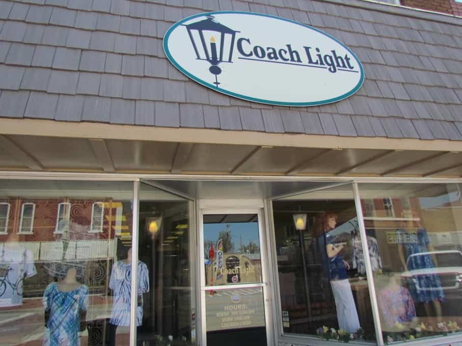 Coach Light is a women's apparel boutique in Osawatomie, Kansas. 