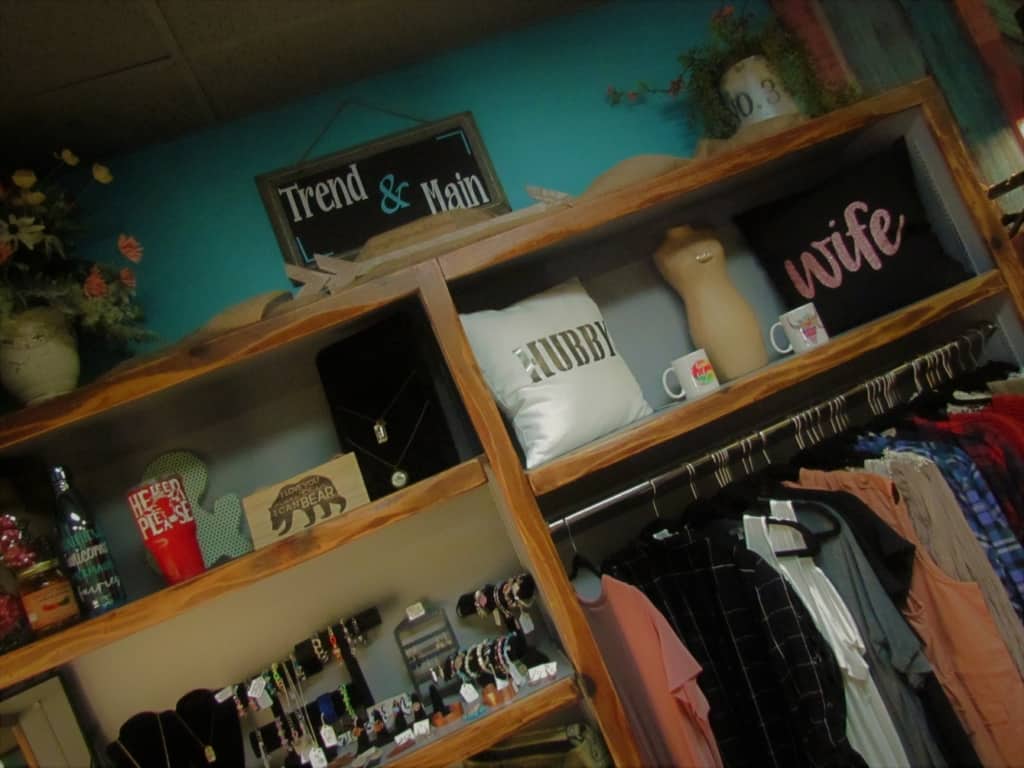 We enjoyed shopping in the little boutiques we found in Chanute, Kansas. 