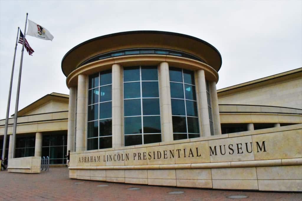 A visit to the Abraham Lincoln Presidential Museum, in Springfield, Illinois, had us immersing in history that centered on the 16th President's life. 