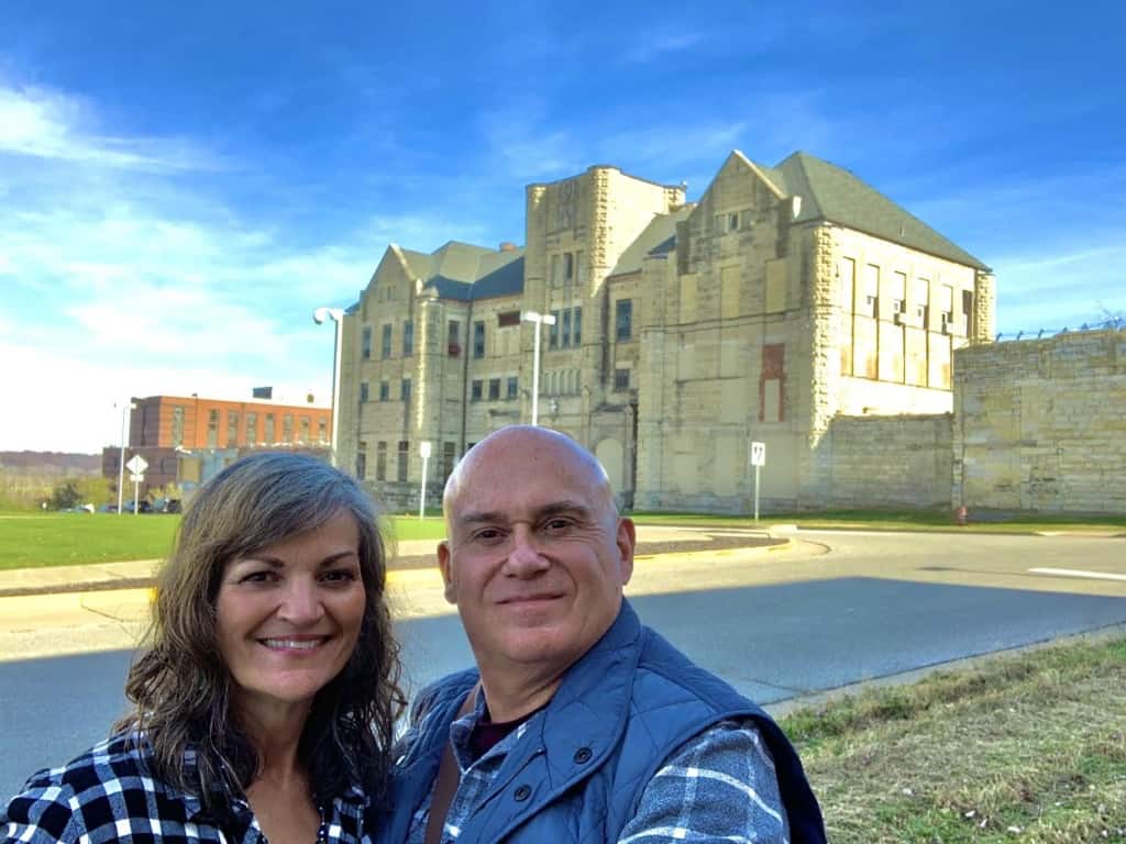 The authors find themselves back in the outside world after completing a tour of the Missouri State Penitentiary.
