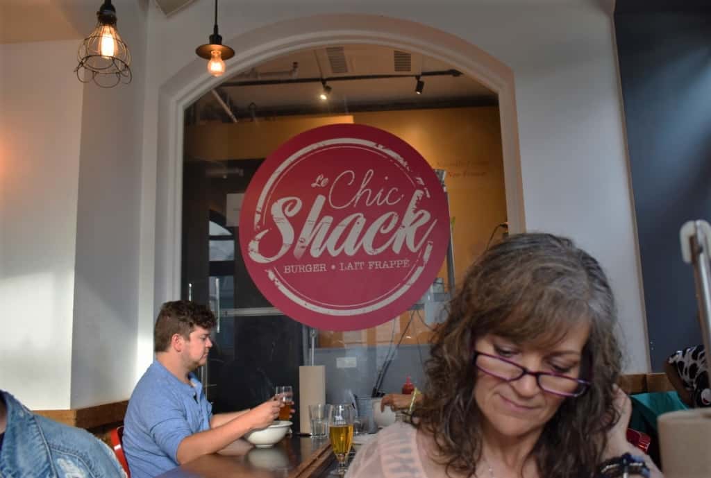 The simplified menu at Le Chic Shack is filled with flavorful meal options. 