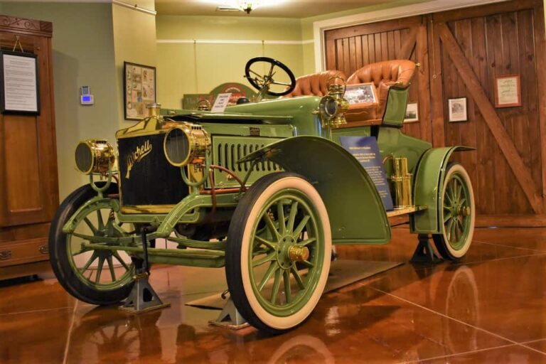 Mitchell Car Museum - Coloring The Past - Our Changing Life