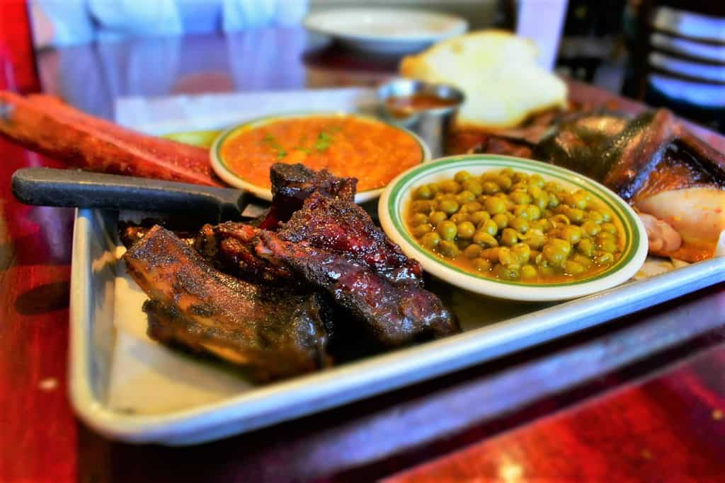 The tempting smoky goodness of Wayne jab's barbecue intrigued us.