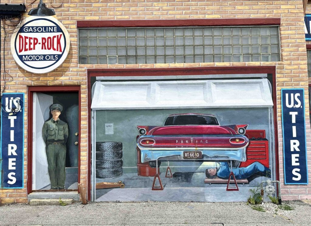 A mural capturing the essence of Illinois Route 66 filling stations.